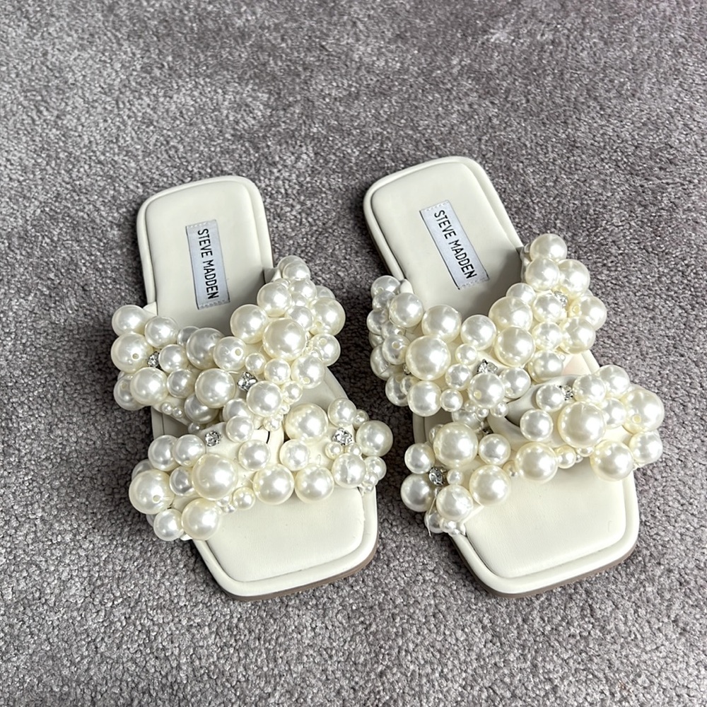 Steve Madden pearl sandals 6 M